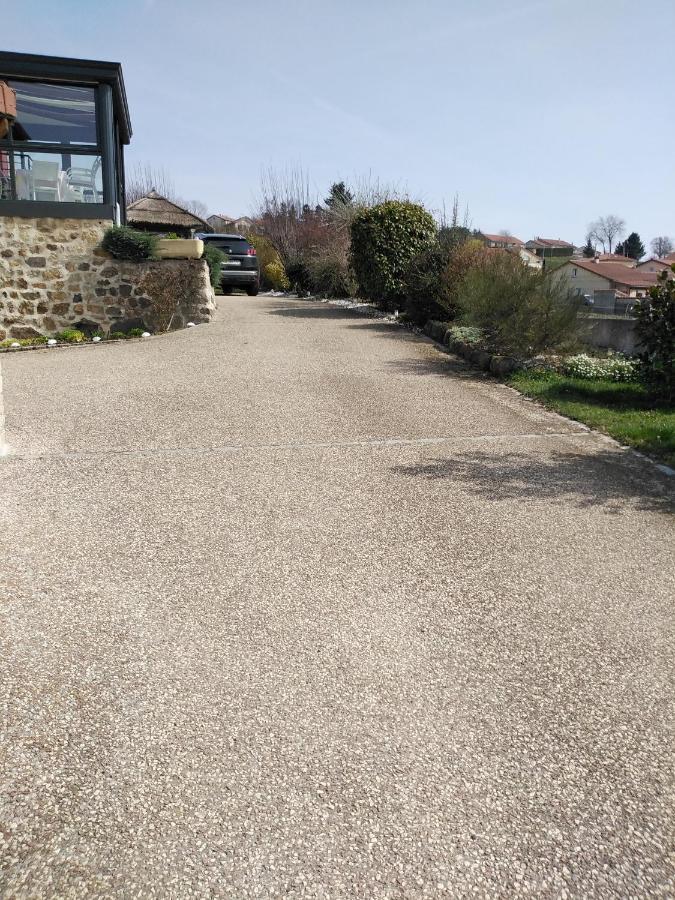 Chaleureux A La Campagne Lägenhet Saint-Germain-Laprade Exteriör bild